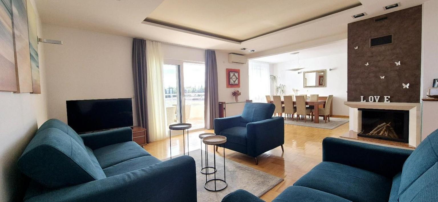Sea View- Spacious Apartment With Shared Pool Σπλιτ Εξωτερικό φωτογραφία